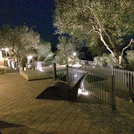 Agriturismo Roba Degli Ulivi *